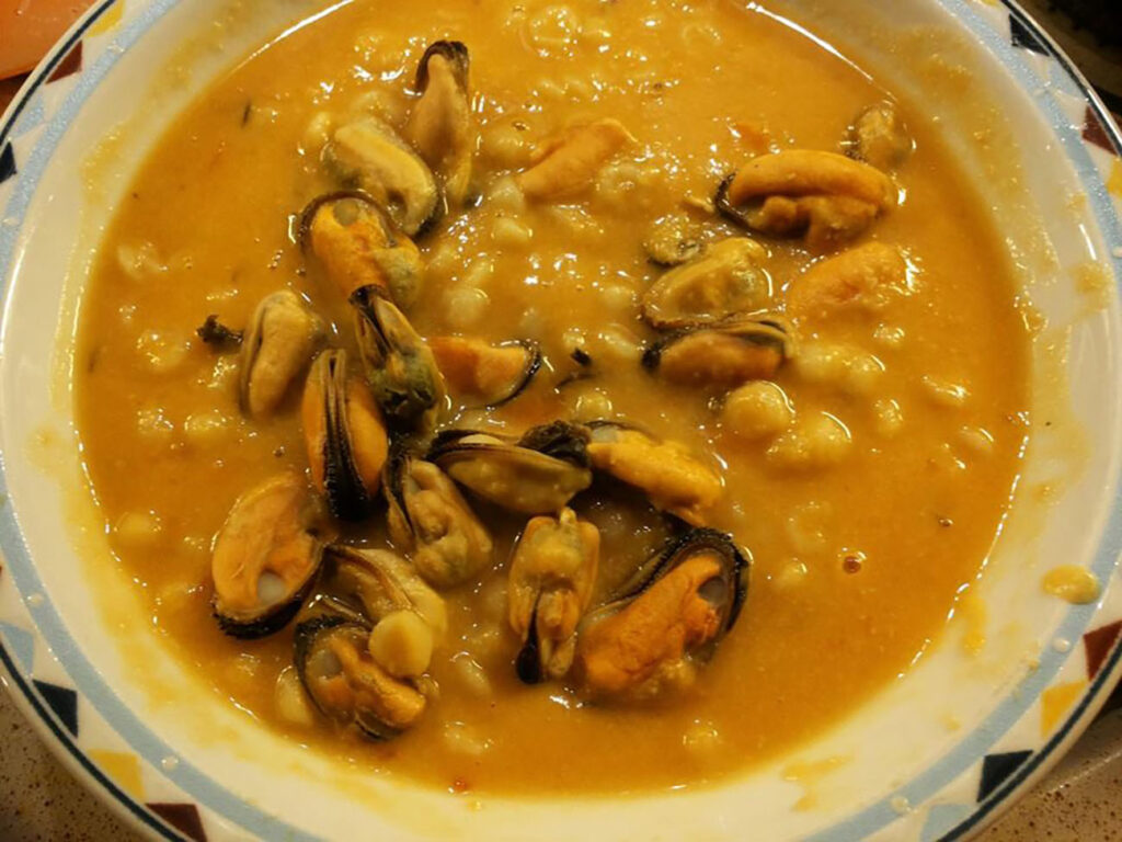 Pasta Ceci E Cozze Altro Che Fagioli La Ricetta Di Cannavacciuolo