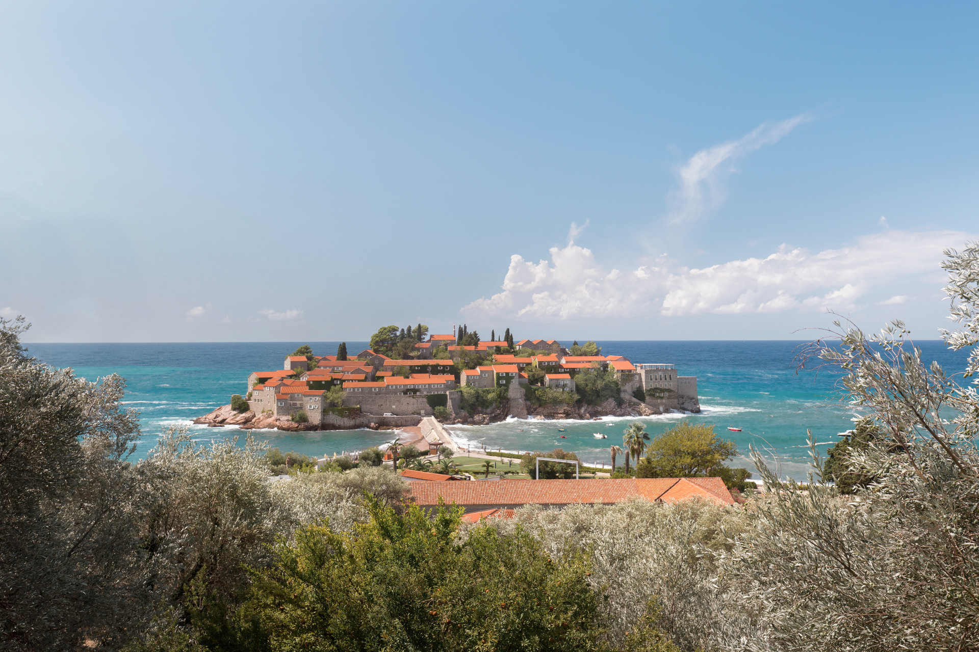 aman-sveti-stefan-:-un-bijou-hotelier-sur-la-cote-du-montenegro