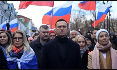 putin-critic-alexei-navalny-arrives-in-germany-for-treatment