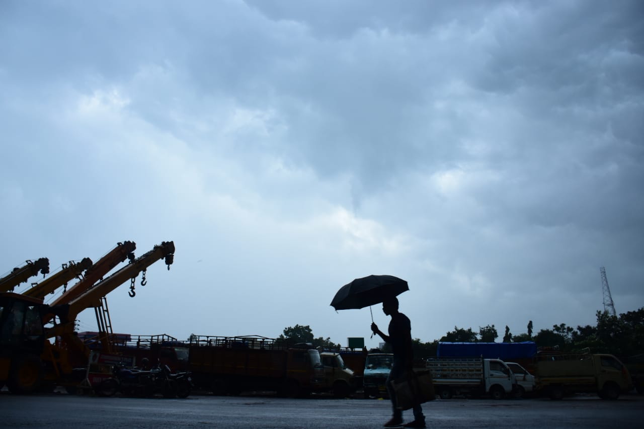 imd-issues-rainfall,-thunderstorm-warning-for-8-districts-of-odisha