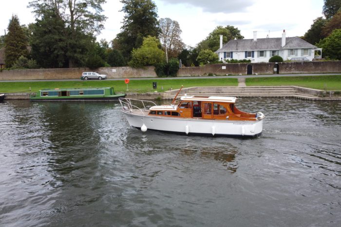 private-boat-hire-feature-a-fleet-of-five-luxury-thames-river-cruisers