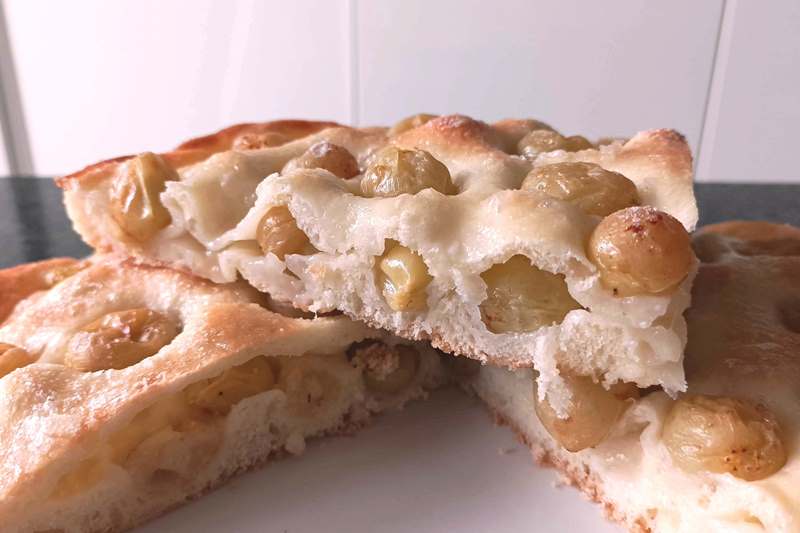 schiacciata-d’autunno,-si-prepara-in-poco-tempo-ed-e-perfetta-come-dolce-per-i-pomeriggi-freddi