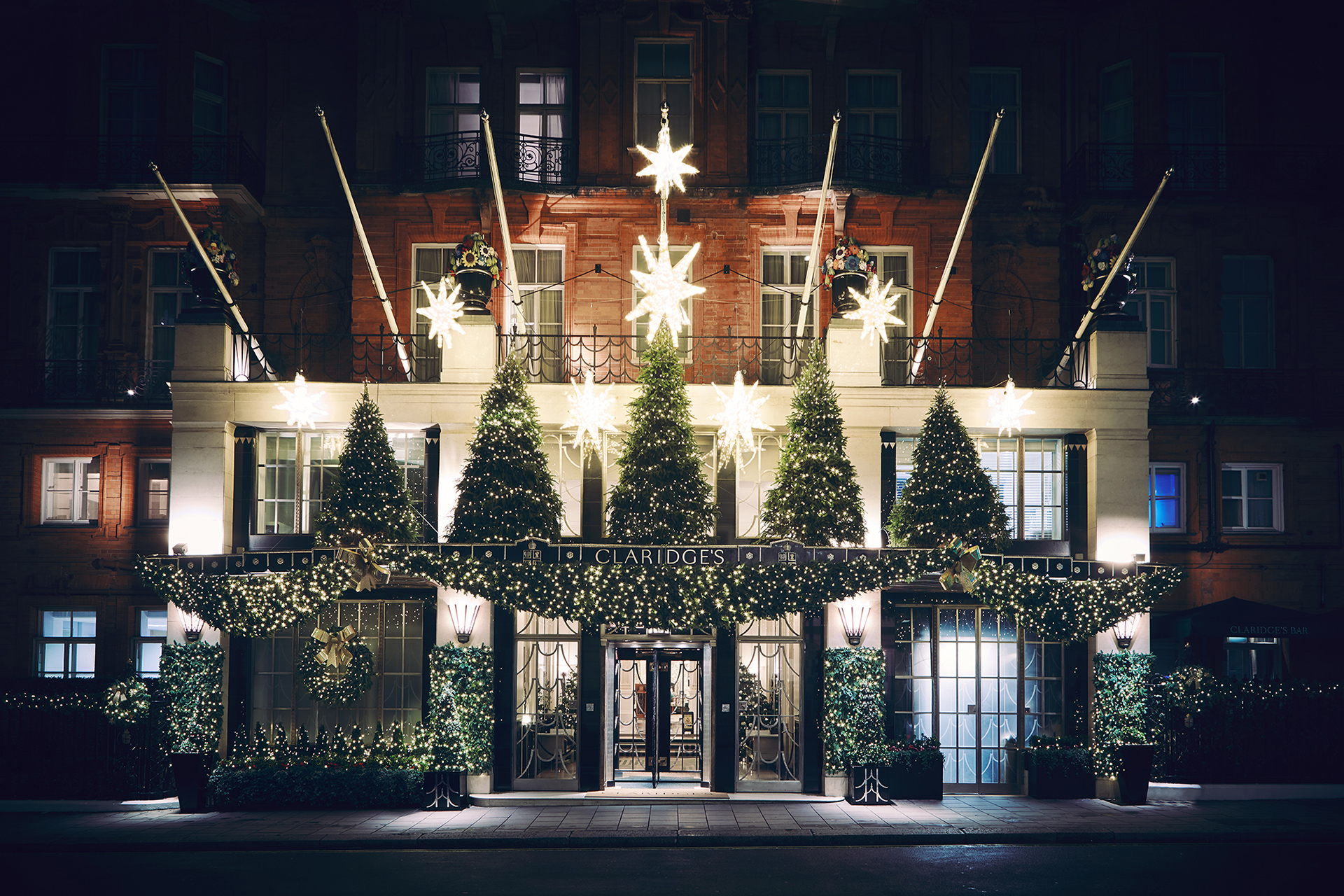 the-most-spectacular-christmas-trees-in-london