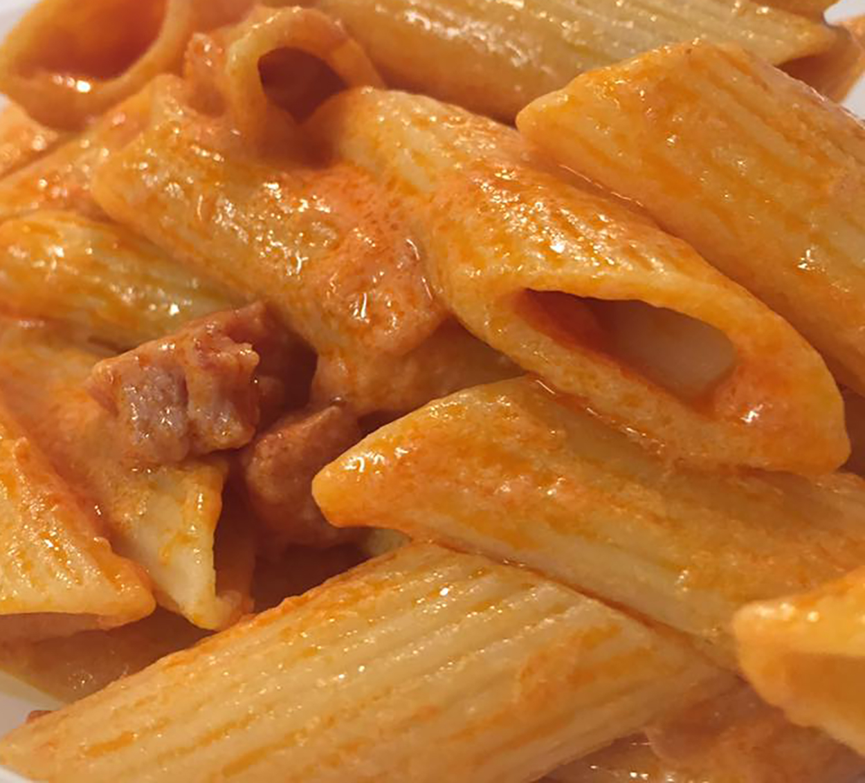 penne-al-baffo,-il-confort-food-che-scalda-il-cuore:-super-cremoso.-pronti-in-pochi-minuti