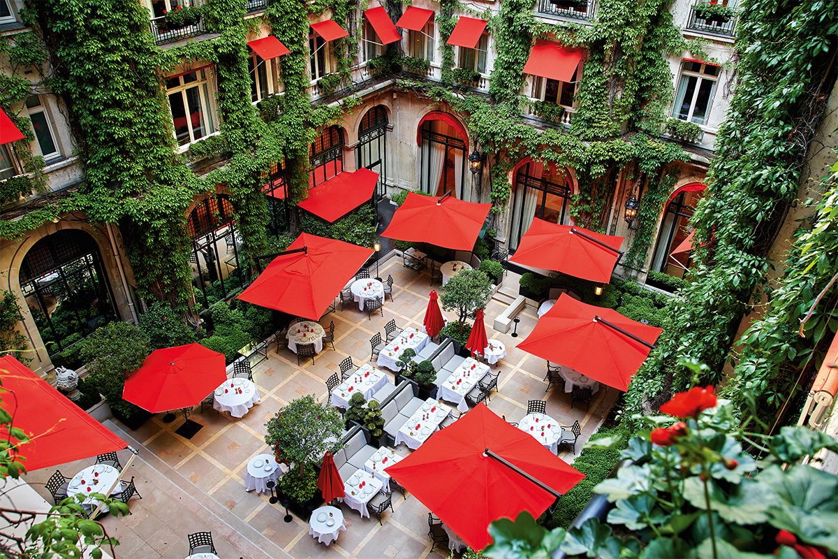 hotel-plaza-athenee,-paris-review-–-lux-magazine