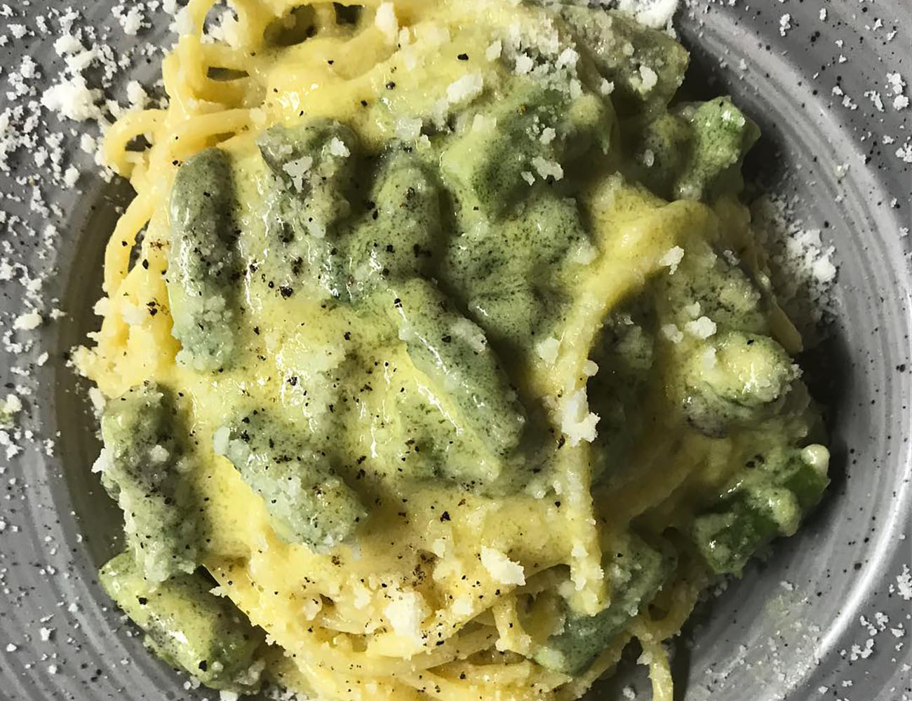 carbonara-di-asparagi-di-benedetta,-piu-buona-e-cremosa-della-classica.-la-mangerete-sempre-cosi